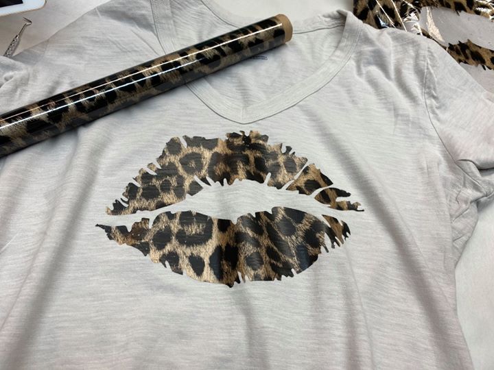VINYL TRANSFER FILM SHEET - Rub On Metallic Foil by APS - Textile Friendly