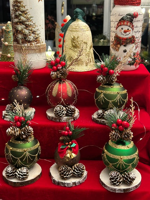 CHRISTMAS DECORATION WORKSHOP